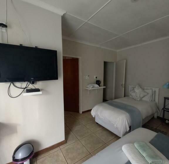 Quarto Triplo Estandar, Gastehuis 17