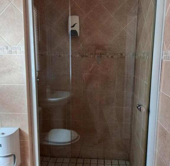 Семейный Номер, Gastehuis 17