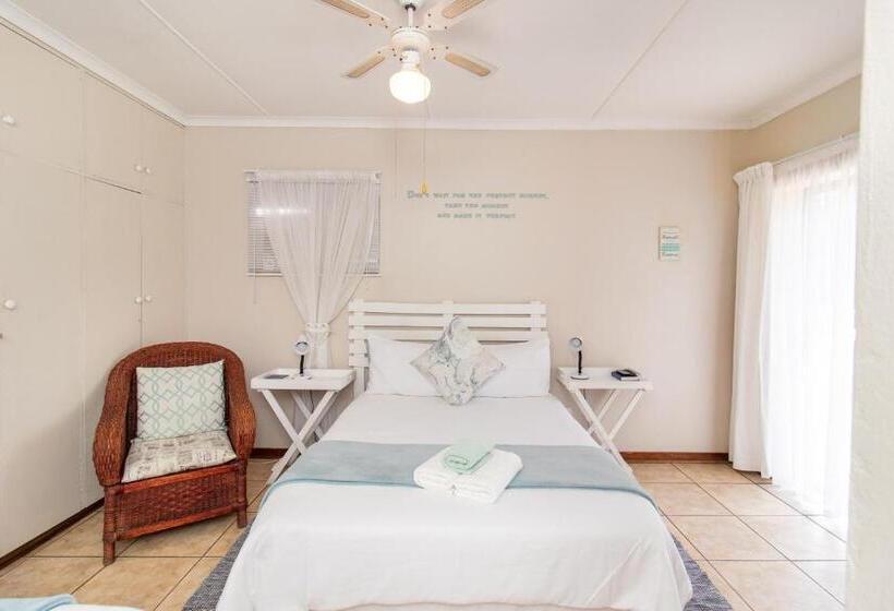 Quarto Triplo Estandar, Gastehuis 17