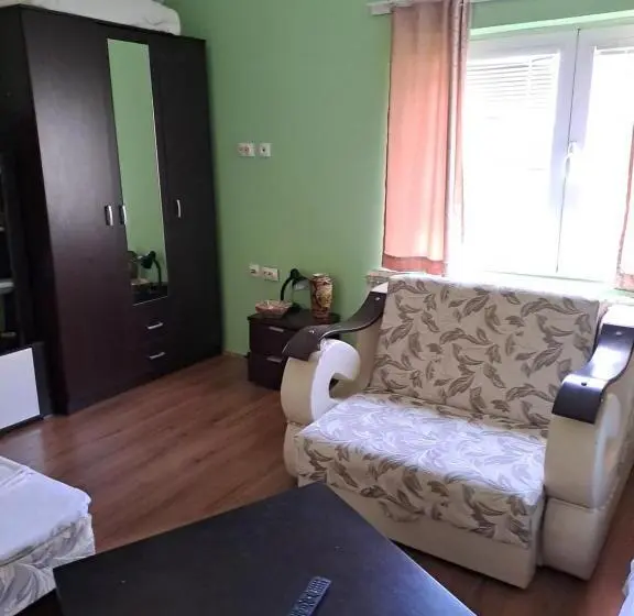 اتاق خانوادگی, Guest House Zoran