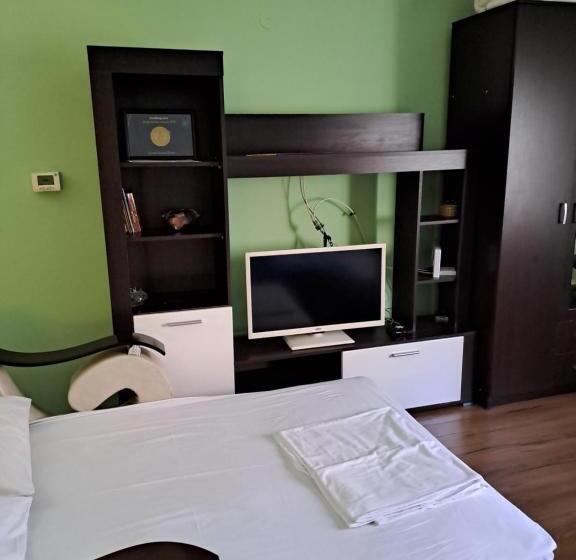 اتاق خانوادگی, Guest House Zoran