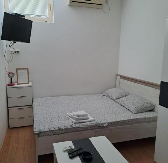 استودیوی استاندارد, Guest House Zoran