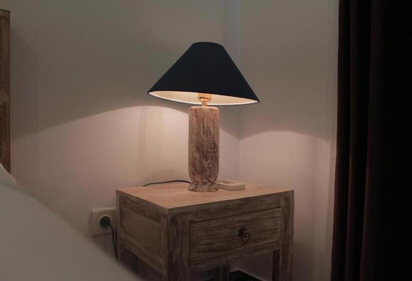 חדר סופריור נוף לגינה, Nyoman Guesthouse Canggu