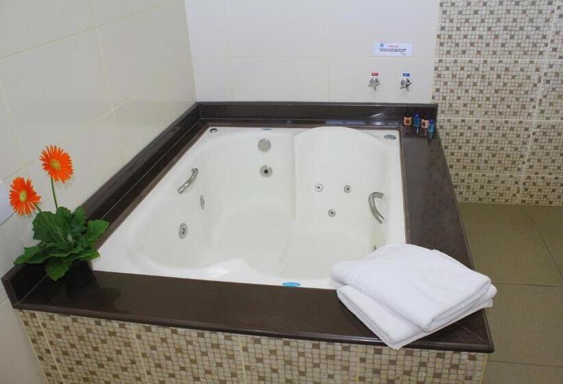 Standard Værelse m. Hydromassage, Pousada Do Lago