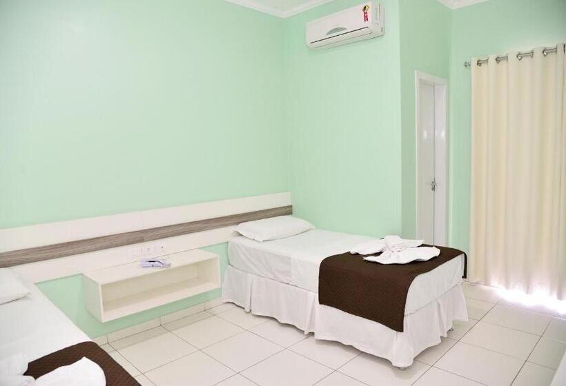 StandaardKamer, Pousada Pé De Arruda