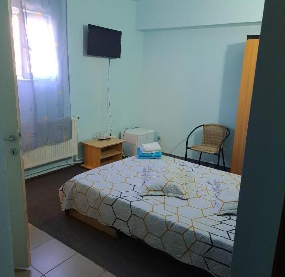 اتاق اکونومی, Casa Ana