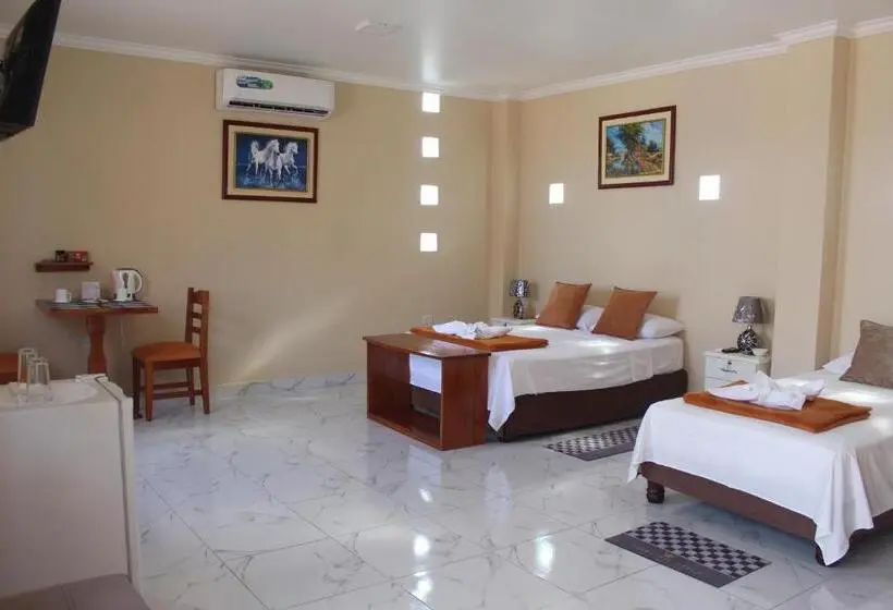 اتاق استاندارد سه نفره, Hostal Romy