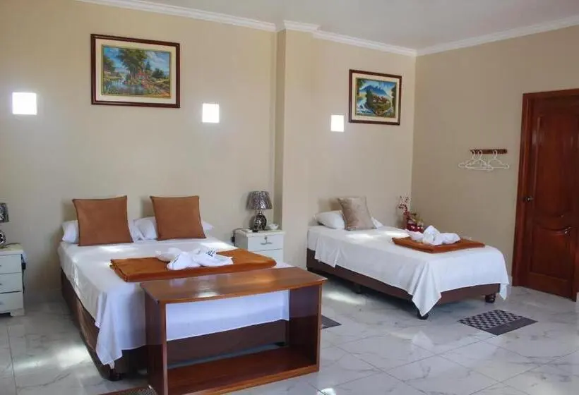 اتاق استاندارد سه نفره, Hostal Romy