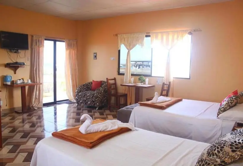 اتاق سوپریور با چشم‌انداز دریا, Hostal Romy