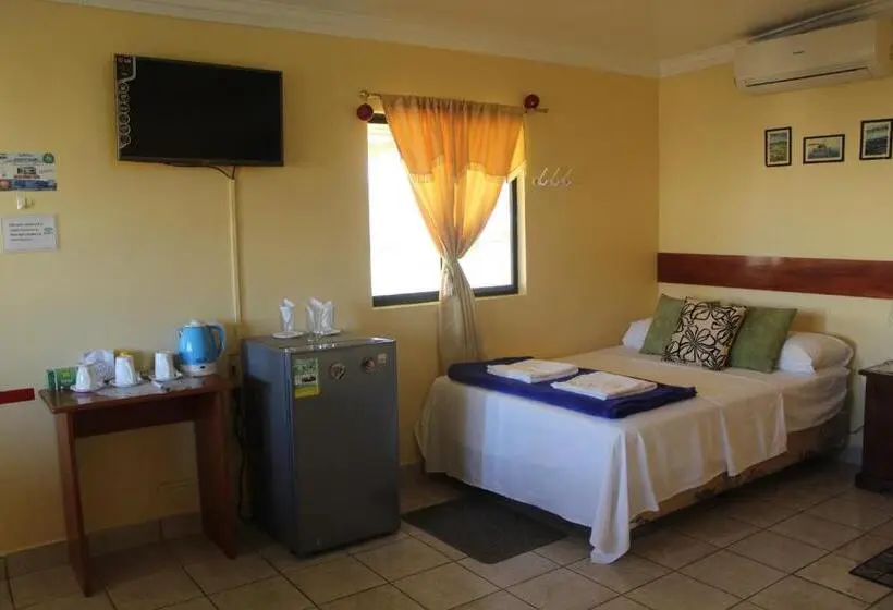 اتاق استاندارد چهار تخته, Hostal Romy