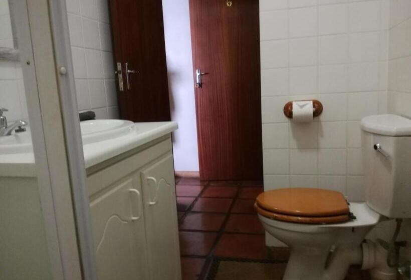Номер Deluxe, House On Plein