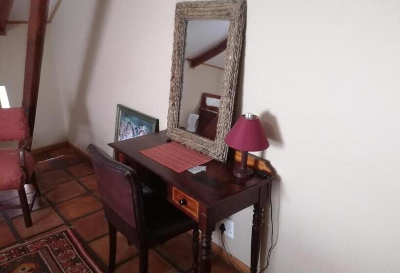 Номер Deluxe, House On Plein
