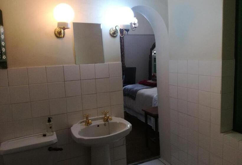 스탠다드 룸 킹사이즈 침대, House On Plein