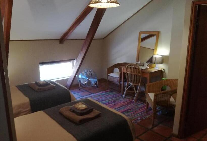 스탠다드 트리픔 룸 공동욕실, House On Plein