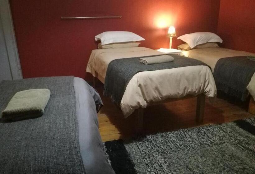 غرفة رباعية اقتصادية مع حمام مشترك, House On Plein