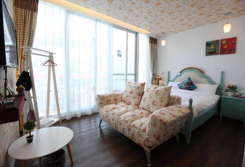 اتاق استاندارد با تراس, Qing Noise Villas