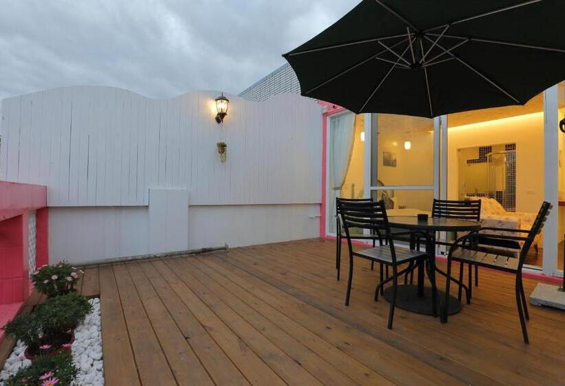 اتاق استاندارد با تراس, Qing Noise Villas