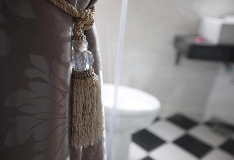 اتاق کلاسیک, Qing Noise Villas