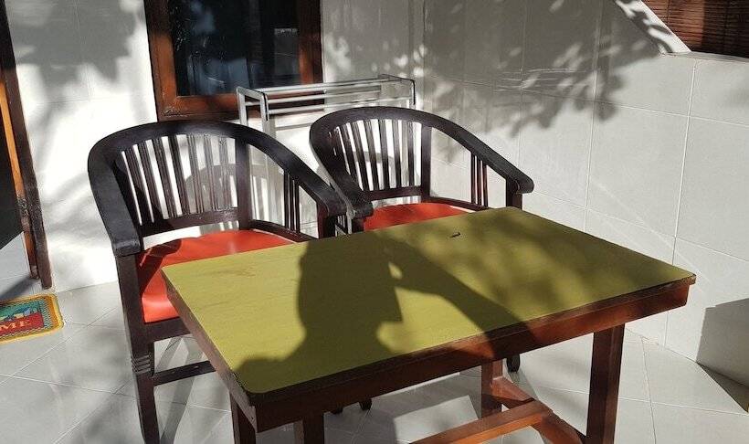 オーシャンビュースタンダードルームバルコニー付き, Segara Beach Inn