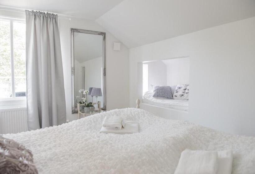 חדר משפחתי חדר אמבטיה משותף, Villa Evalotta