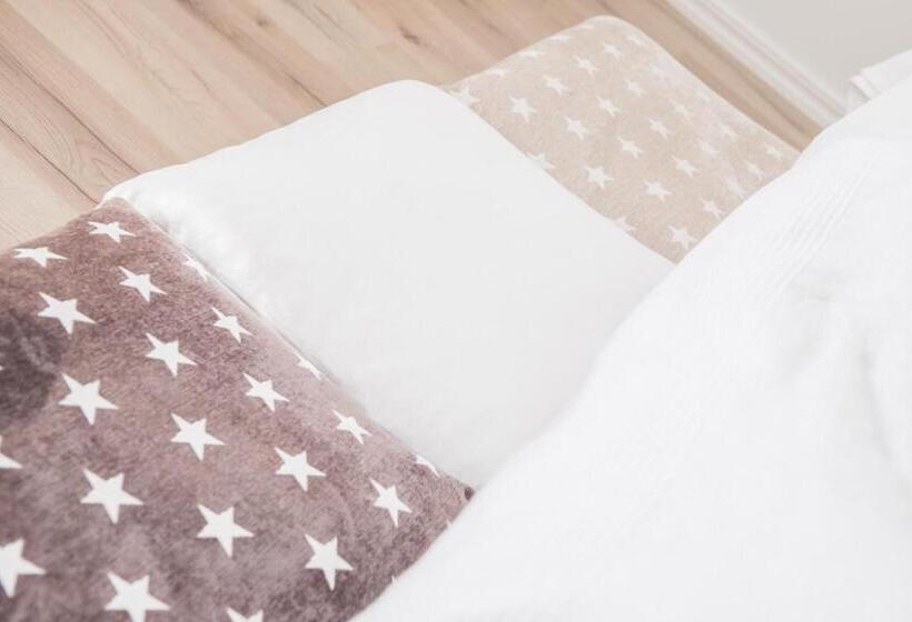 חדר סטנדרט חדר אמבטיה משותף, Villa Evalotta