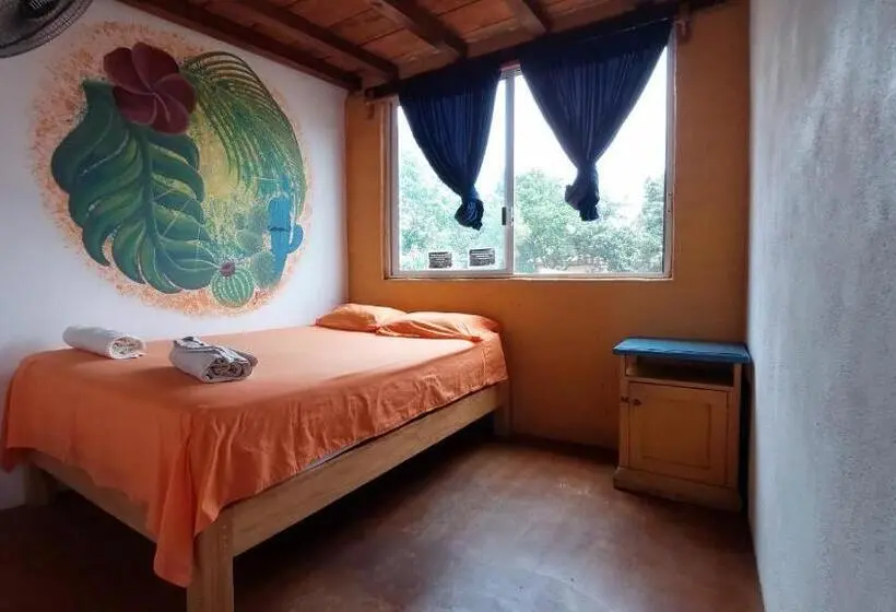 اتاق استاندارد, Tower Bridge Hostel