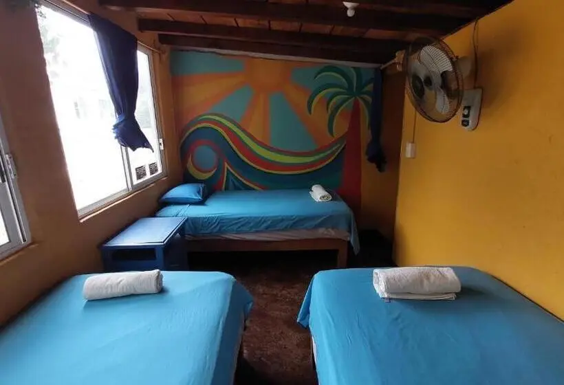 اتاق استاندارد سه نفره, Tower Bridge Hostel