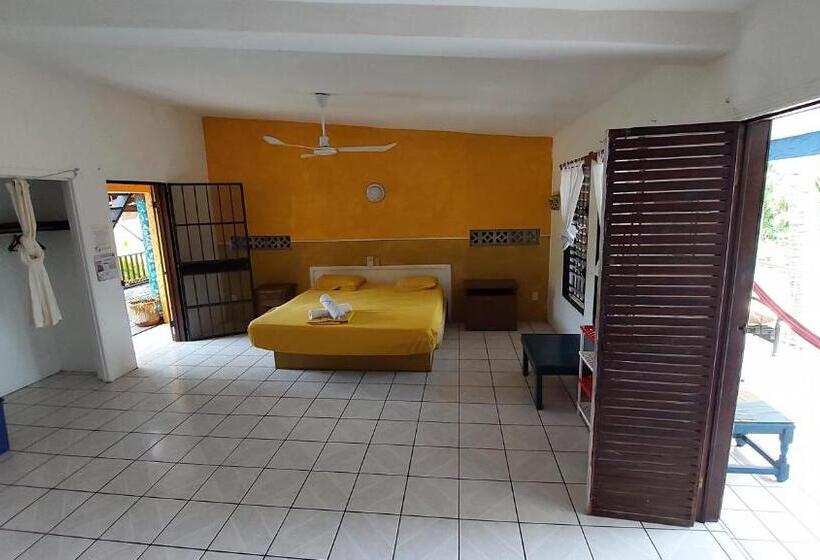 غرفة قياسية رباعية, Tower Bridge Hostel