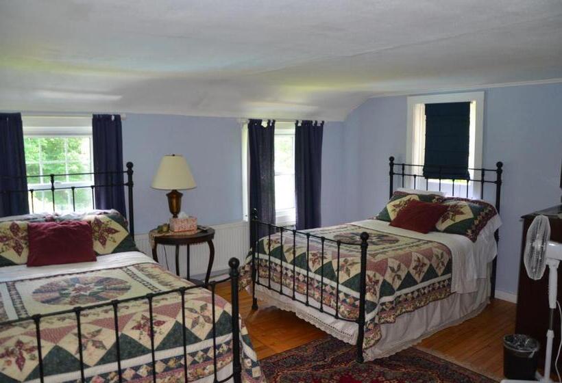 Номер Стандарт 2 Двуспальные Кровати, Cornwall Inn