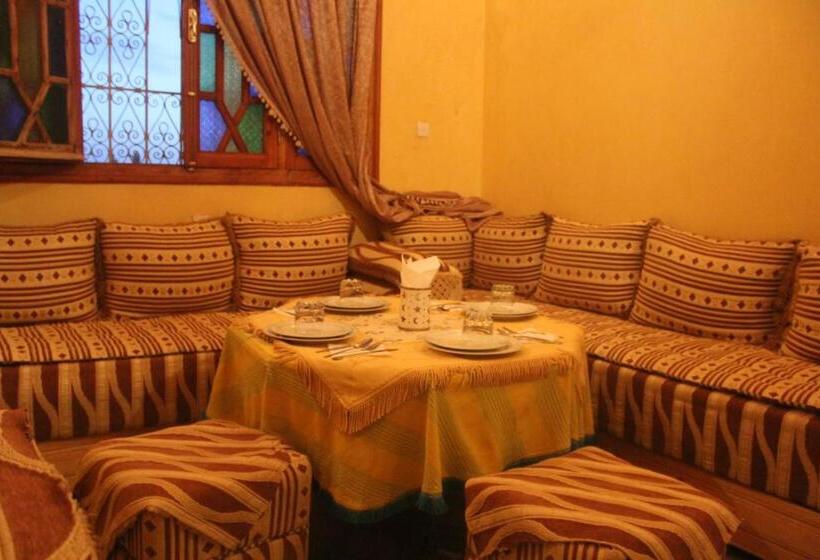 اتاق استاندارد, Dar Lamrani