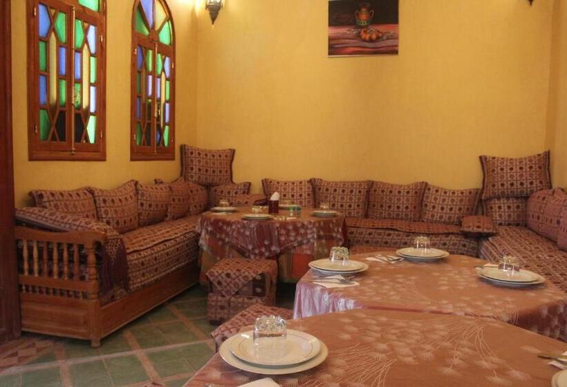 اتاق استاندارد, Dar Lamrani