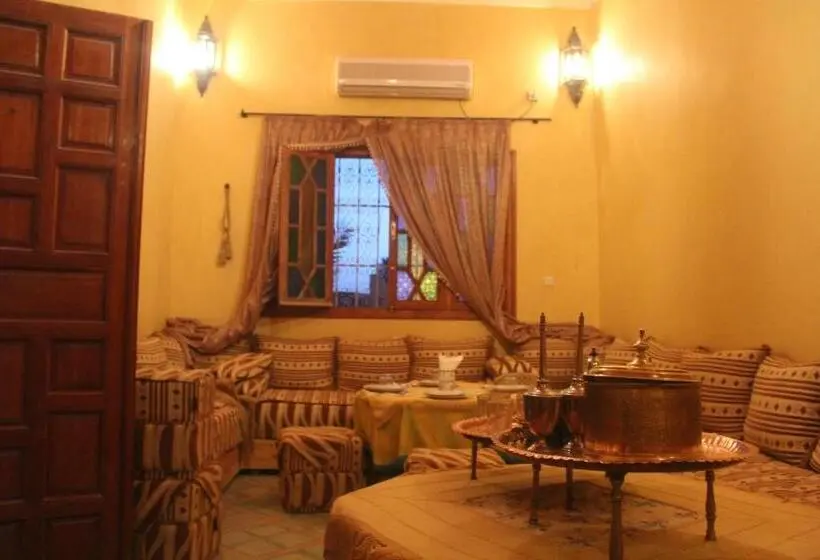スタンダードシングルルーム, Dar Lamrani