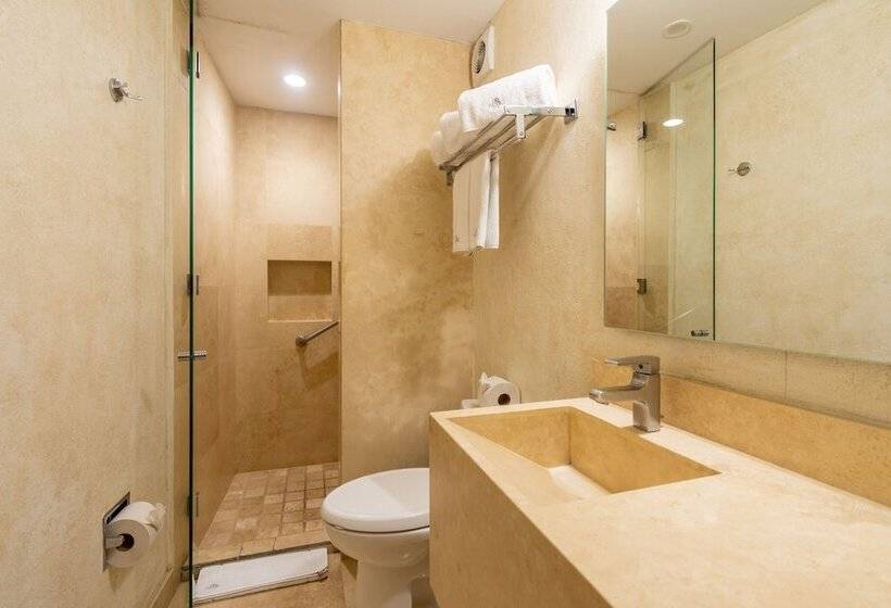 Номер Стандарт 2 Двуспальные Кровати, Madero