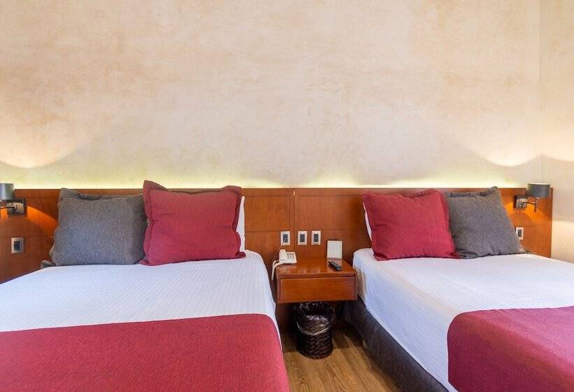 Номер Стандарт 2 Двуспальные Кровати, Madero