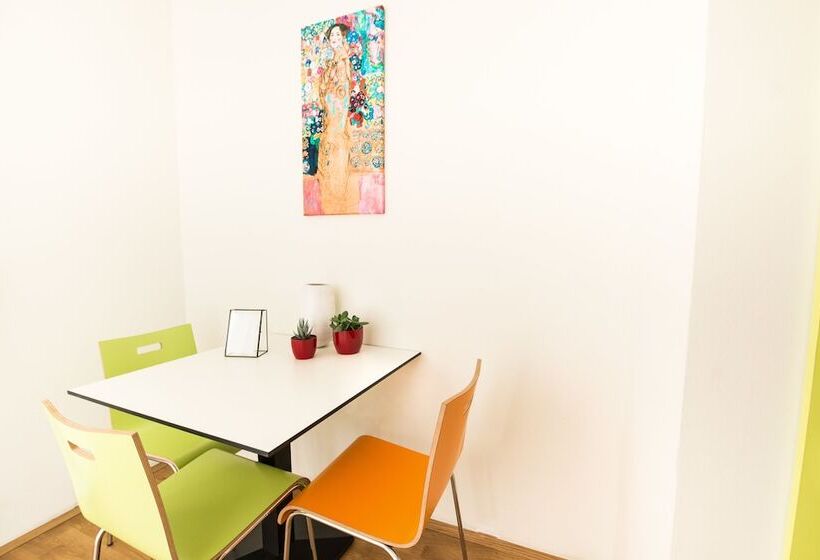 استودیوی استاندارد, Mynext  Johannesgasse Apartments