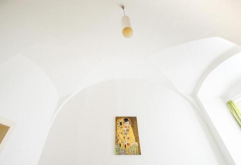 استودیوی استاندارد, Mynext  Johannesgasse Apartments