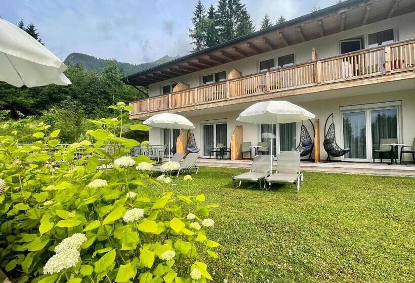 اتاق استاندارد با بالکن, Sweet Cherry Boutique & Guesthouse Tyrol
