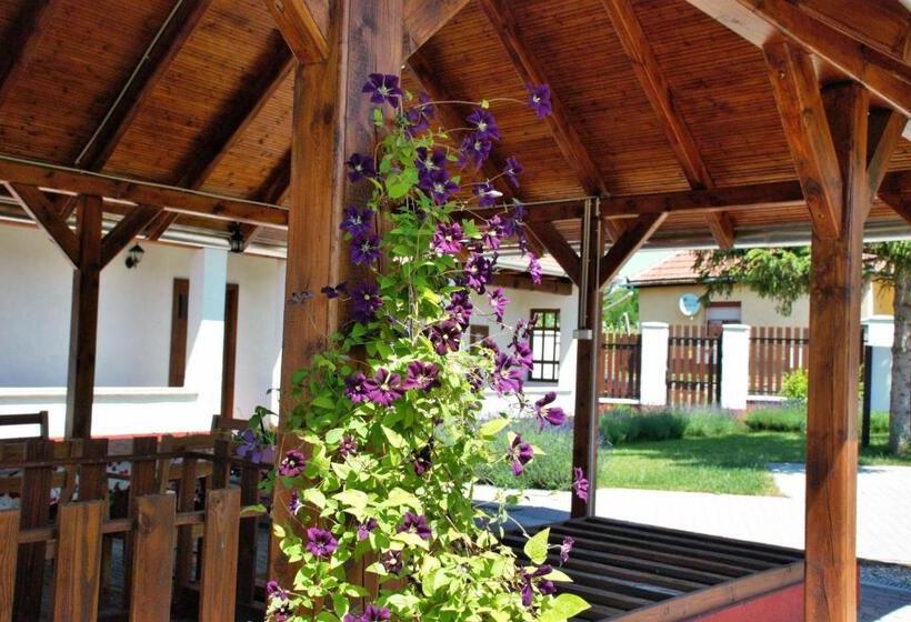 חדר סטנדרט, Katica Vendégház