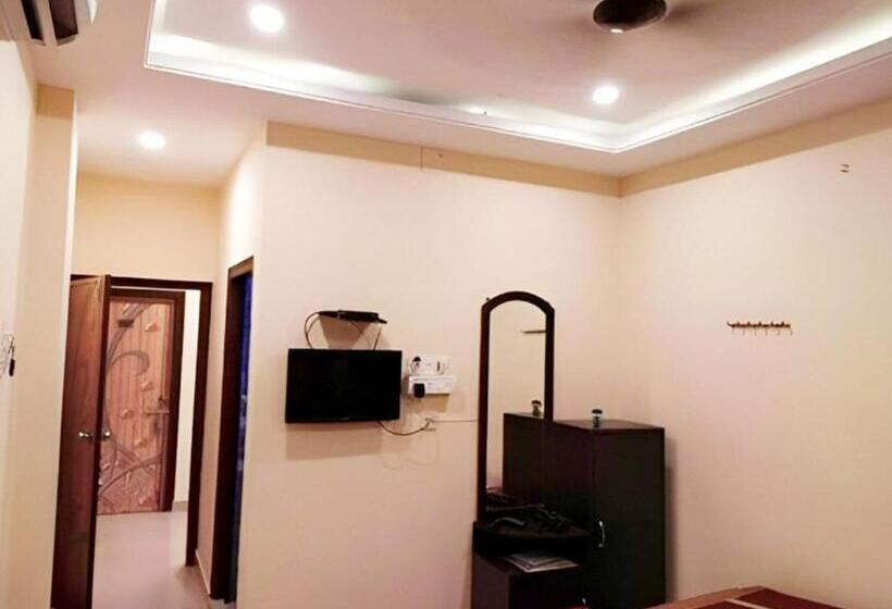 اتاق لوکس, Cosy Inn