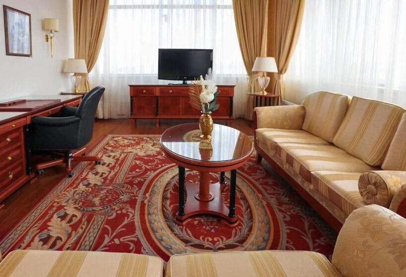 آپارتمان لوکس 1 خوابه, Apart Hotel Integra