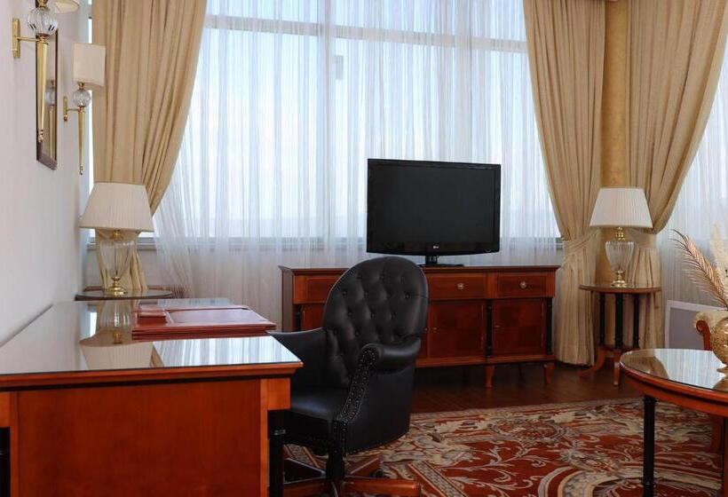 آپارتمان لوکس 1 خوابه, Apart Hotel Integra