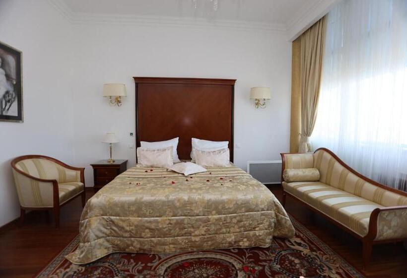 آپارتمان لوکس 1 خوابه, Apart Hotel Integra