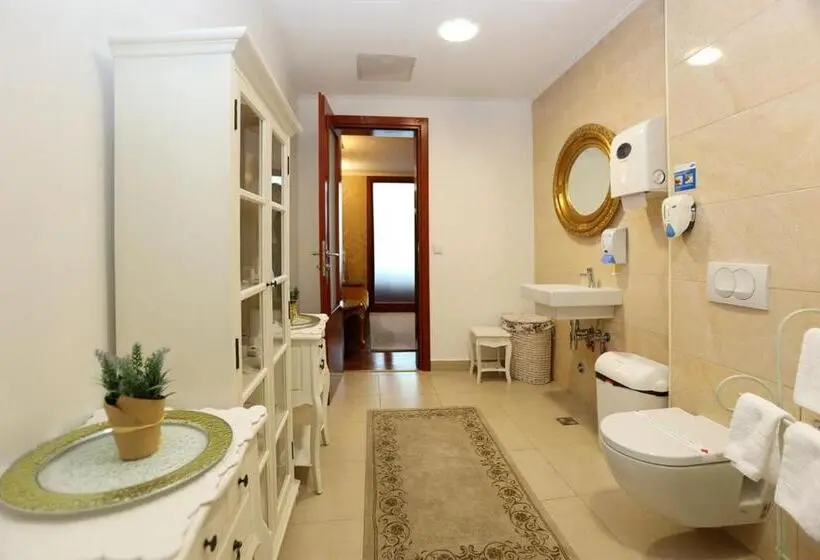 اتاق استاندارد چهار تخته, Apart Hotel Integra