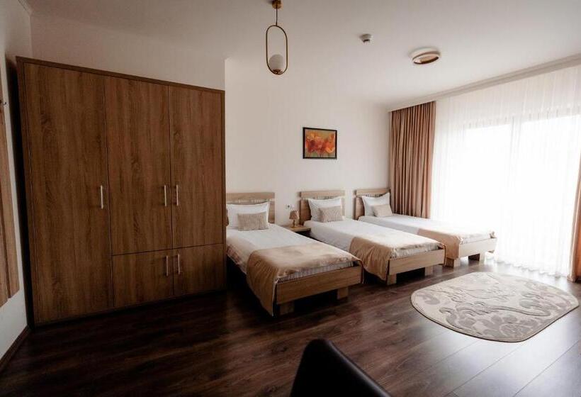 اتاق استاندارد سه نفره, Aparthotel Punct Pe I