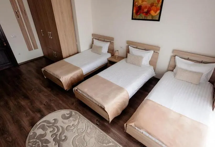 スタンダードトリプルルーム, Aparthotel Punct Pe I