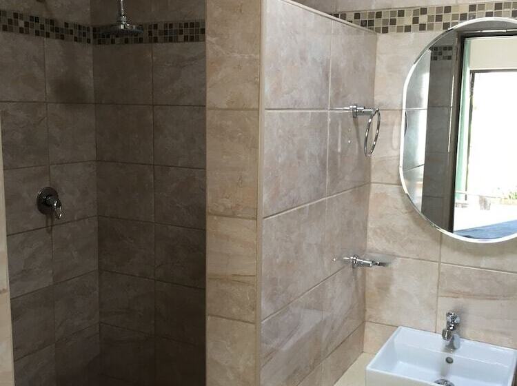 スタンダードルーム, Isle La Breeze Guest House