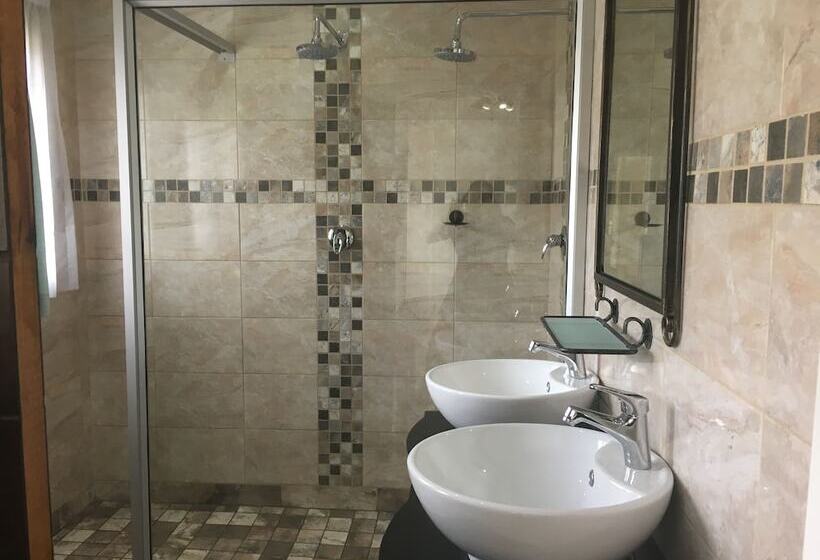 Номер Deluxe, Isle La Breeze Guest House