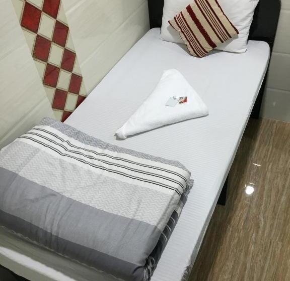 اتاق استاندارد یک نفره, Prestige Guesthouse