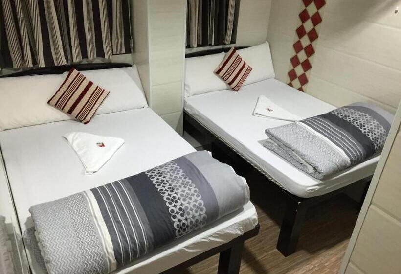 اتاق خانوادگی, Prestige Guesthouse