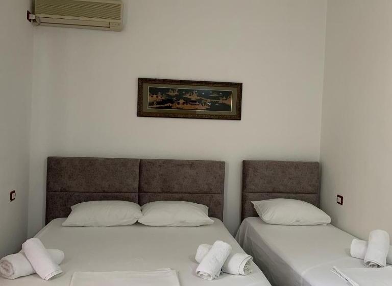 园景标准四人间, Red Rose Guest House